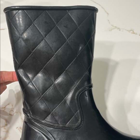 Sperry Topsider Black Quilted Rubber Rain Boots | 7 - Picture 9 of 11
